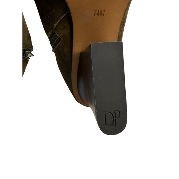 Donald J Pliner Khaki Green Suede Verie Pointed Toe Ankle Boots Booties 7.5 New - Picture 11 of 16
